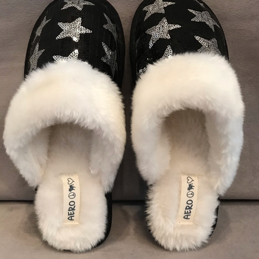 Aeropostale Plush Sequined Slippers